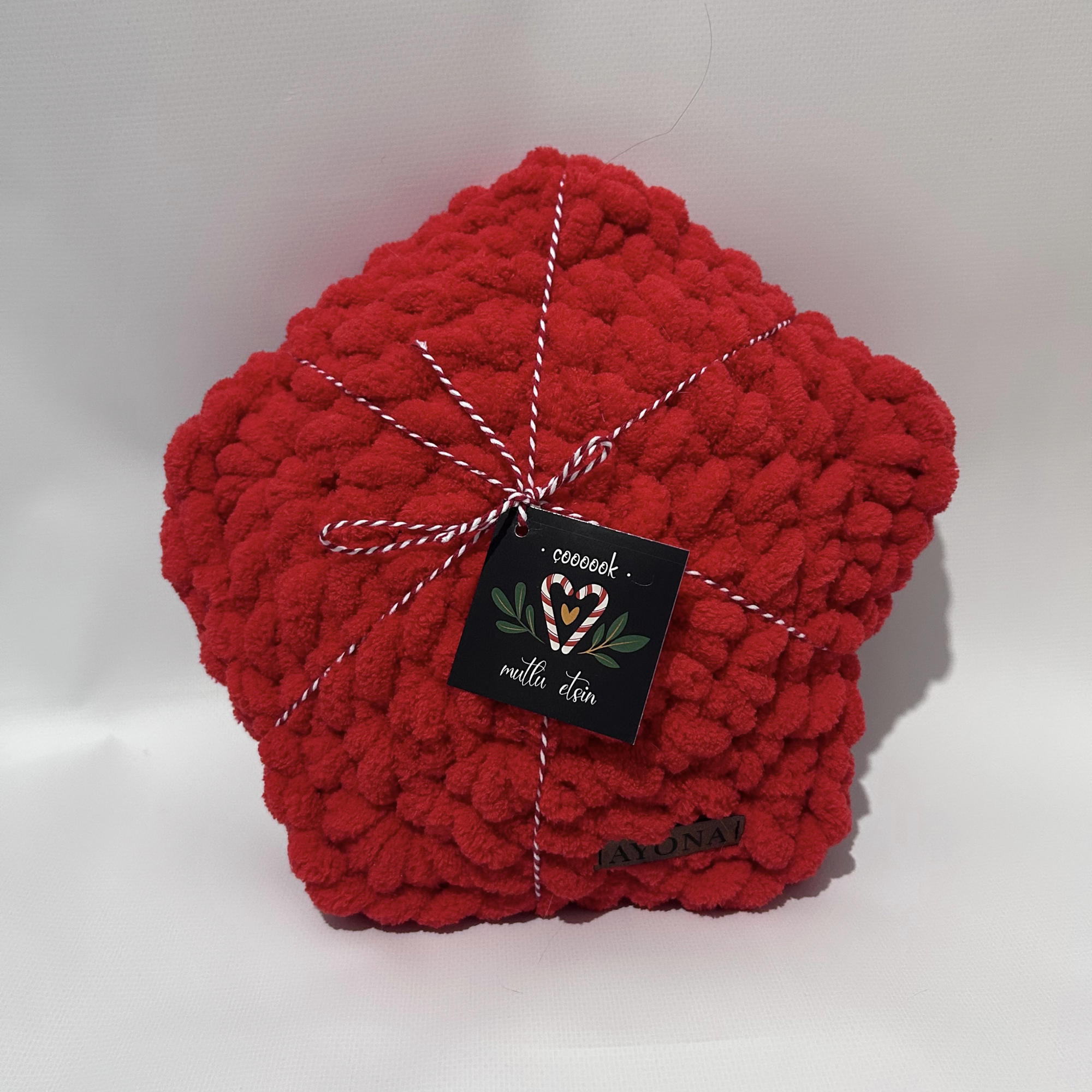 Ayona El Örgüsü Kırmızı Puffy Yıldız Yastık - Ultra Yumuşak Hediyelik Dekoratif Yastık 28X28 cm - Görsel 2