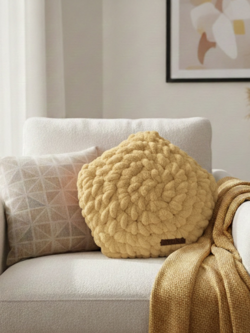 Ayona El Örgüsü Sarı Puffy Yıldız Yastık - Ultra Yumuşak Hediyelik Dekoratif Yastık 28X28 cm